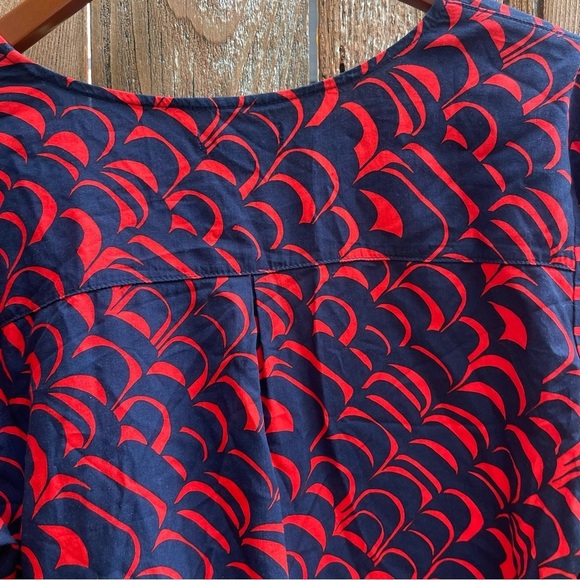 GAP Women’s Navy Red Pattern 3/4 Sleeve Flowy Lightweight Blouse Size Large - Picture 9 of 10